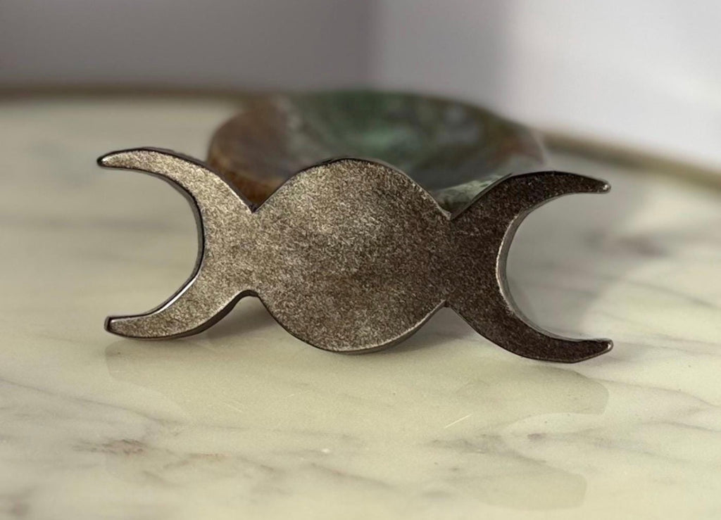 Silver Sheen Obsidan Triple Moon With Pentacle Carving