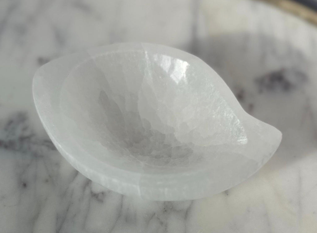 Selenite Satin Spar Crystal Bowl Crystal Gemstone Carving - Heart Or Leaf Shaped